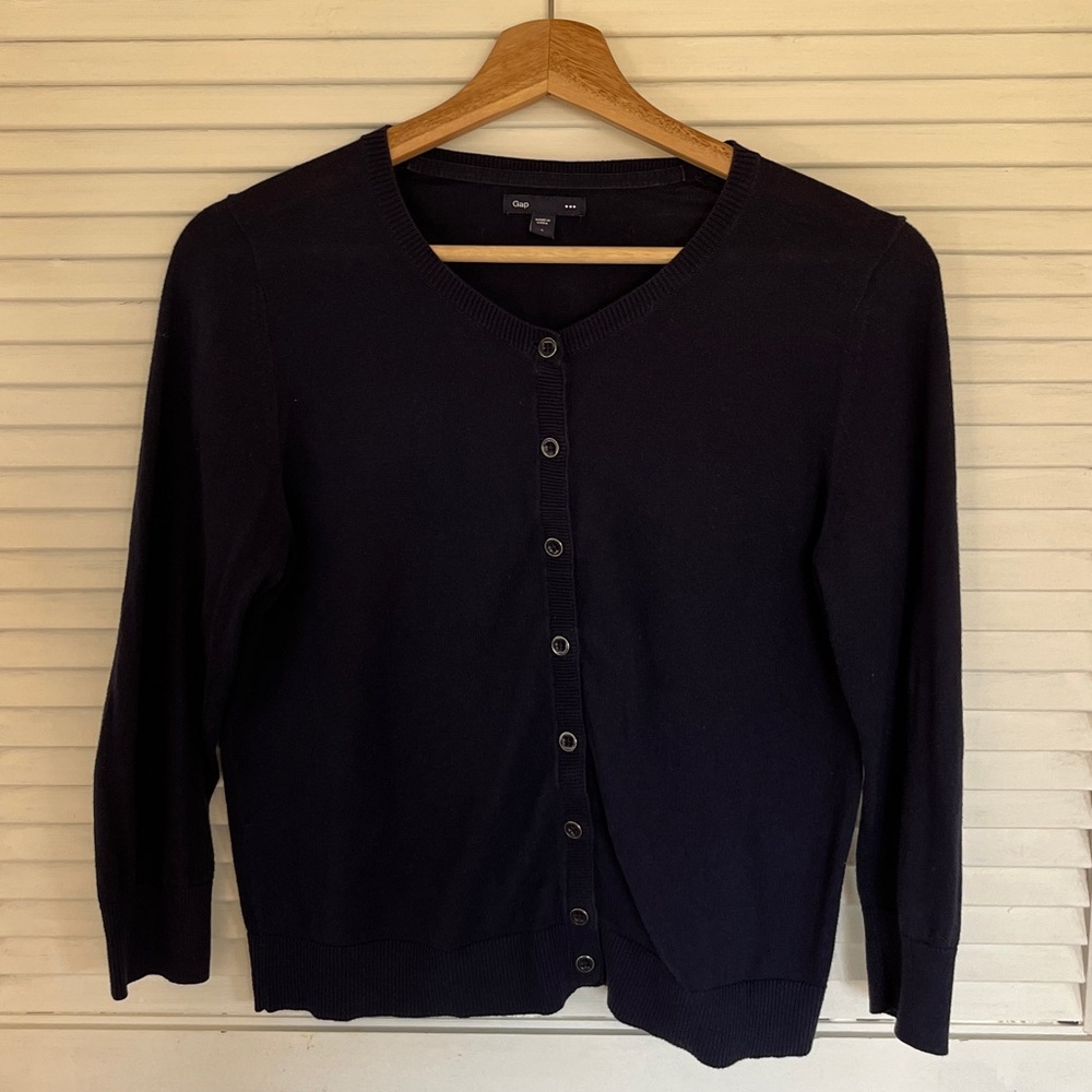 Gap navy blue woman’s cardigan size small